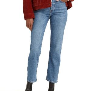 Levi's Wedgie Straight Leg Cropped Jeans in “love in the mist” wash